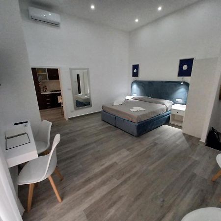 Apartamento Residenza Napoletana Nápoles Exterior foto