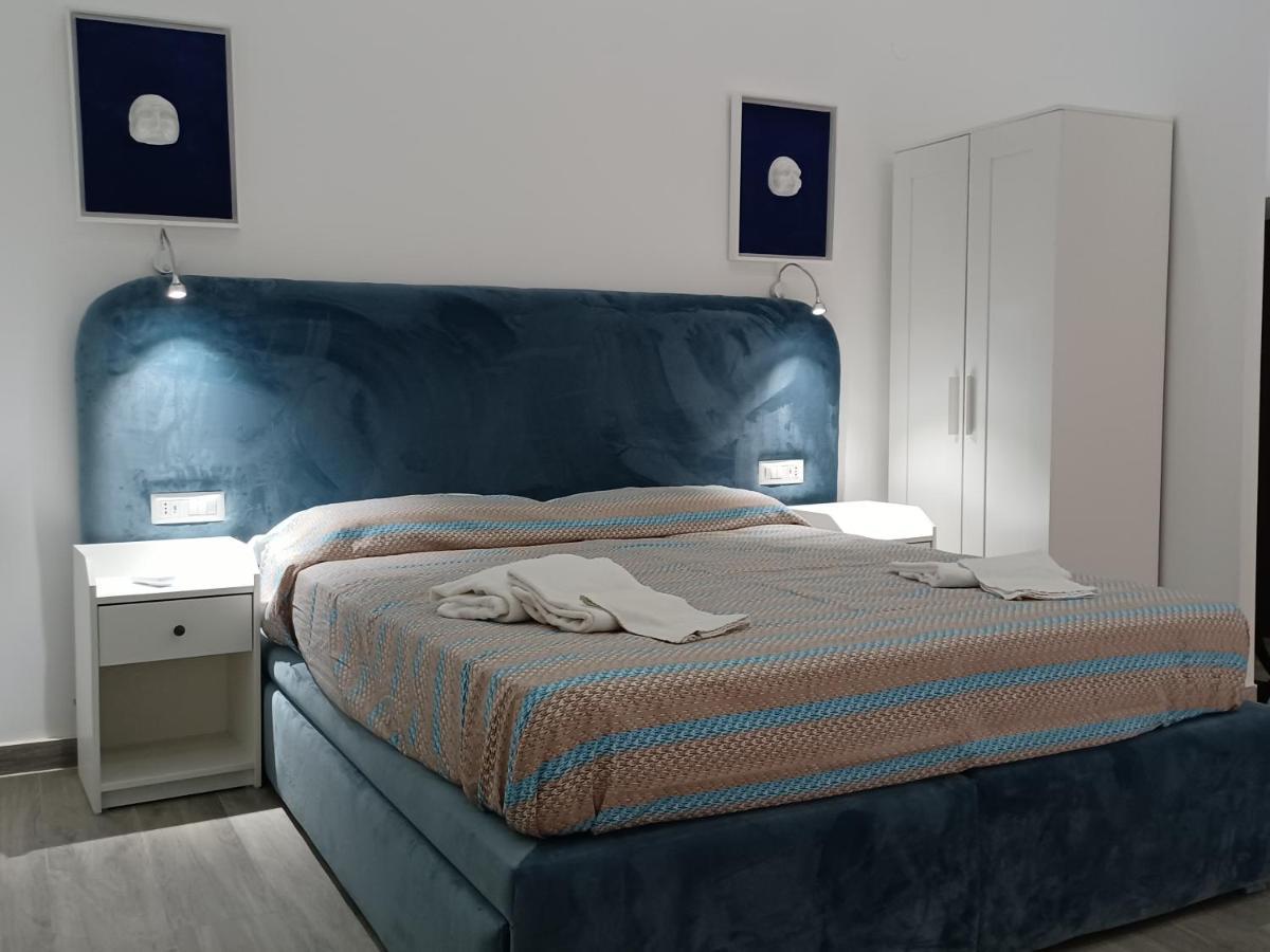 Apartamento Residenza Napoletana Nápoles Exterior foto
